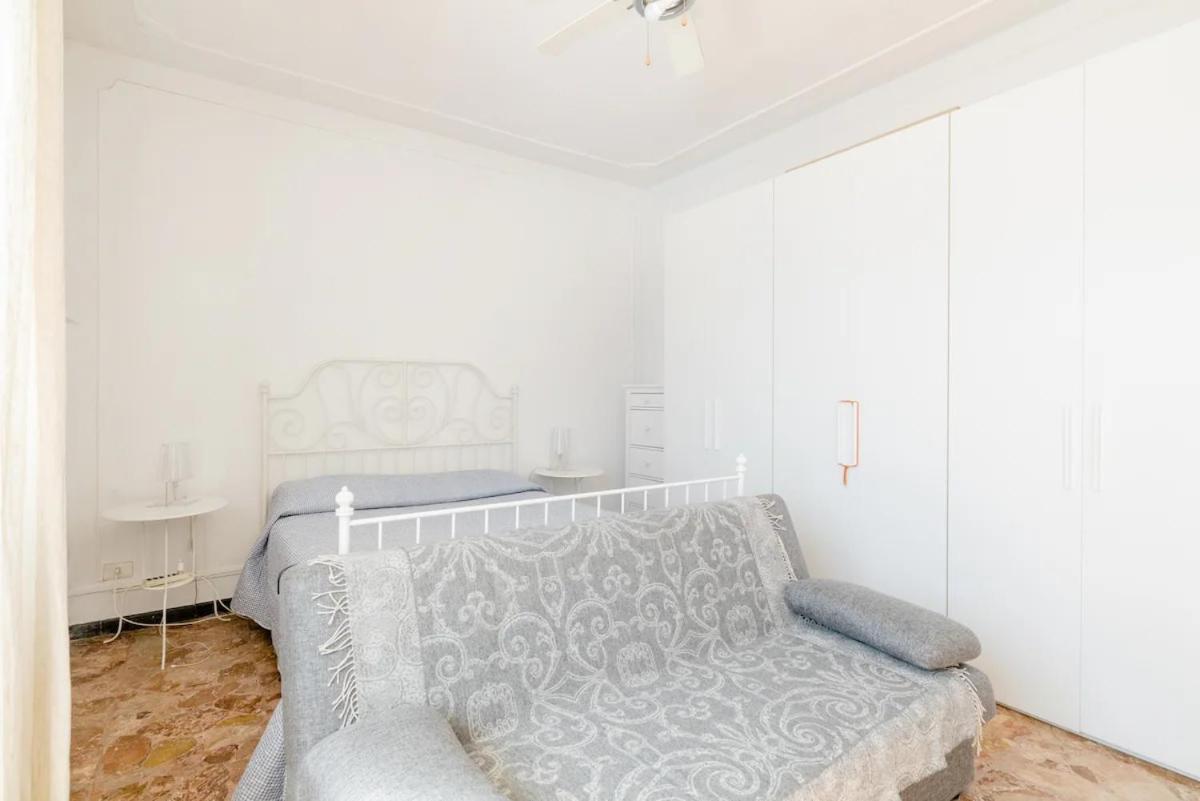 Spaziosa Matrimoniale Nel Centro Di Modena Apartman Kültér fotó